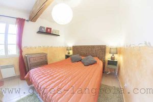 bedroom for 2 persons grape pickers suite